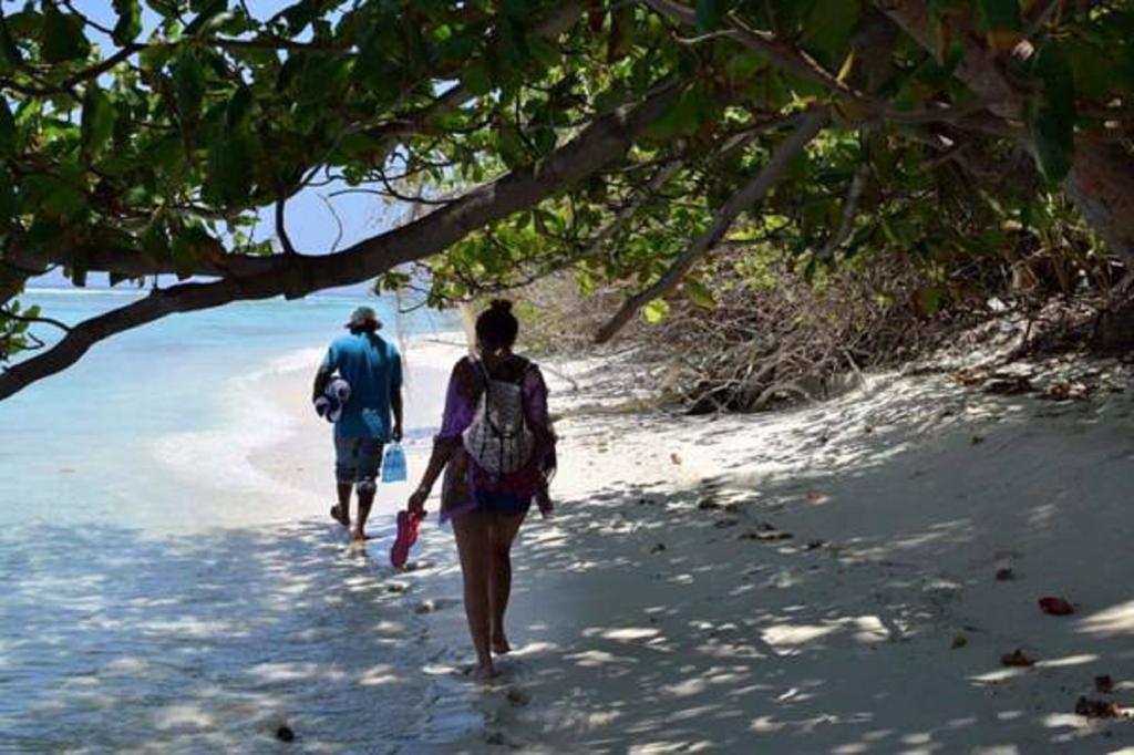 Madi Finolhu Guest House Dharavandhoo Kültér fotó